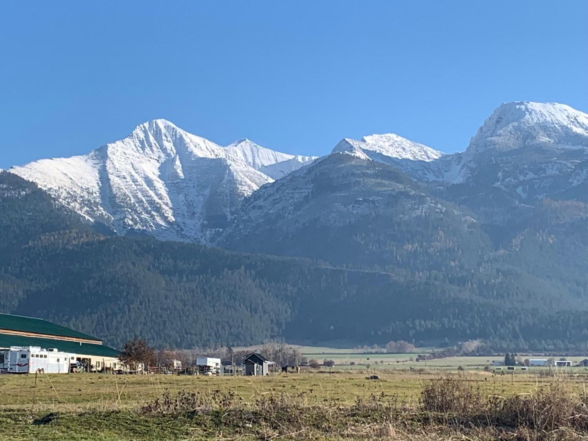 Saint IgnatiusMission Mountain Camperアパートメント エクステリア 写真